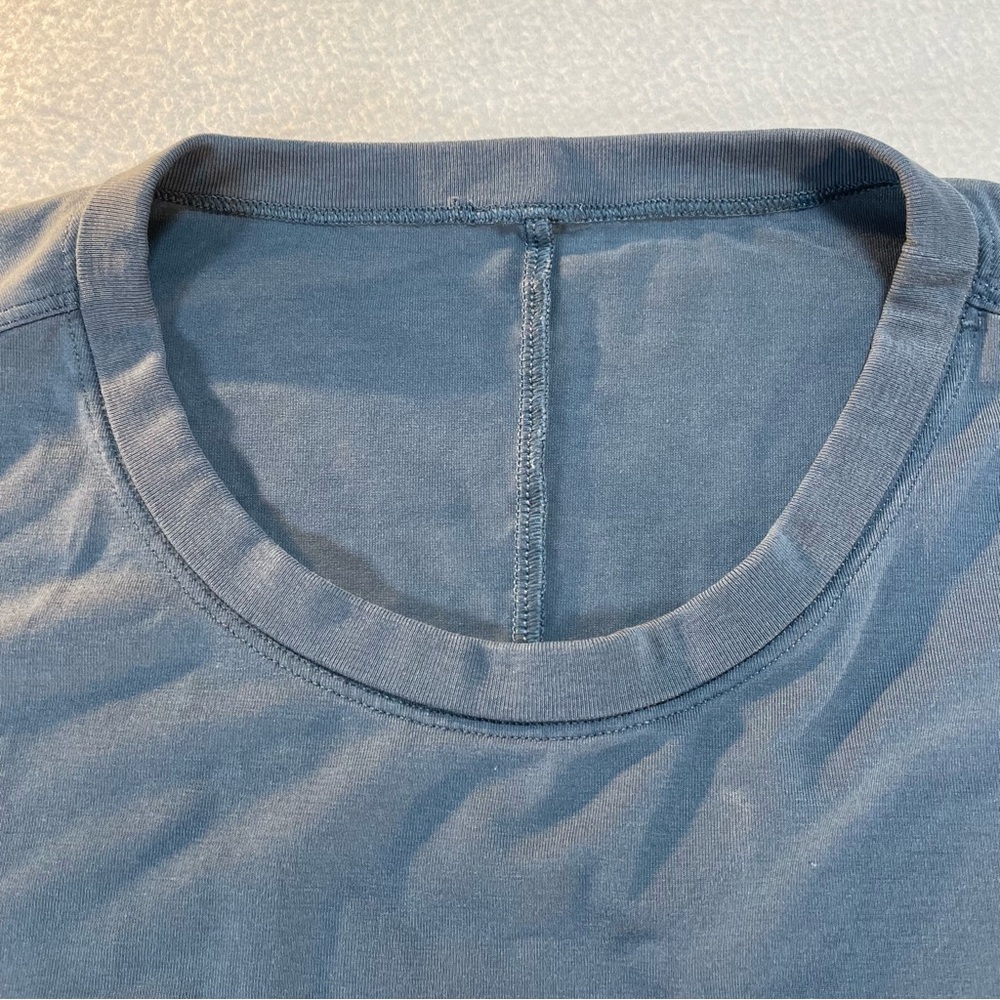 Lululemon Mens Activewear Chest Pocket T Shirt - Picture 4 of 9